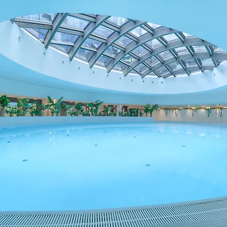 Margi Tiffany Basen Pool Sauna *
