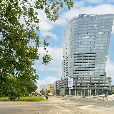 Margi Tiffany Basen Pool Sauna *