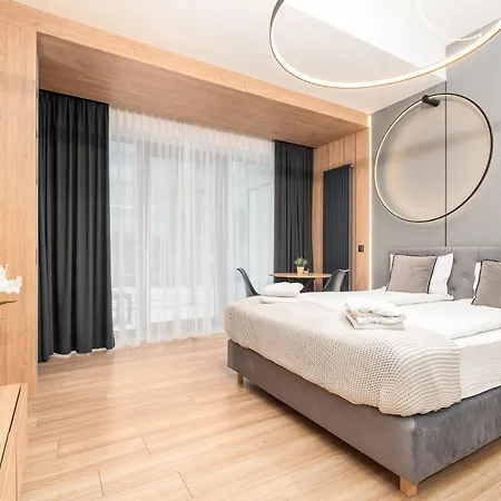 Margi Tiffany Basen Pool Sauna דירה שצ'צ'ין